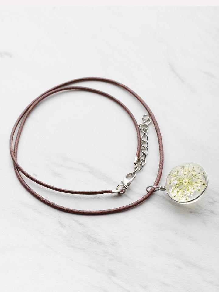 Romwe Contrast Glass Flower Pendant Necklace