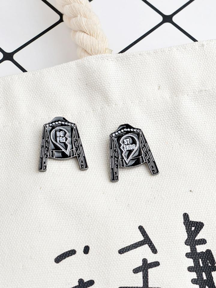 Romwe Jacket & Round Design Brooch Set