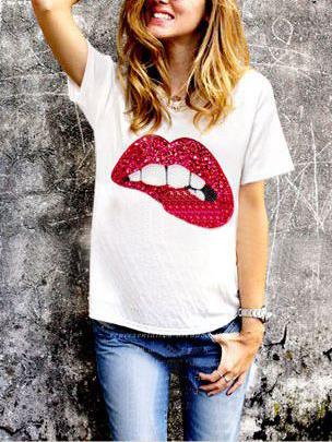 Romwe With Sequined Lip Print T-shirt