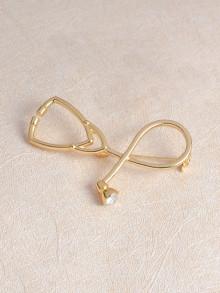 Romwe Stethoscope Shape Brooch
