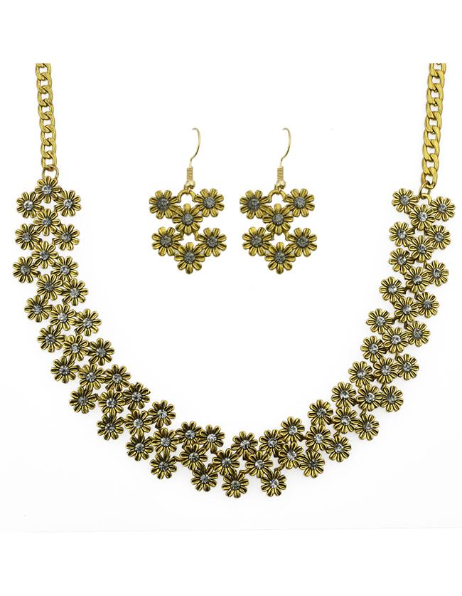 Romwe White Enamel Flower Shape Necklace Earrings Set