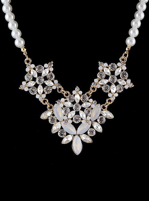 Romwe Gold Diamond Bead Necklace