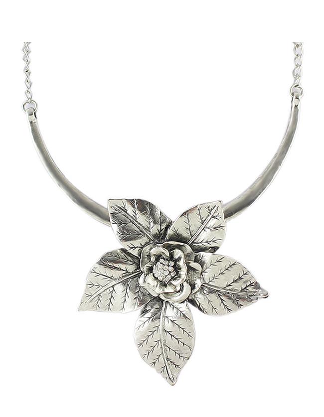 Romwe Silver Antique Style Alloy Big Flower Pendant Necklace