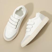 Romwe Solid Velcro Detail Low Top Sneakers