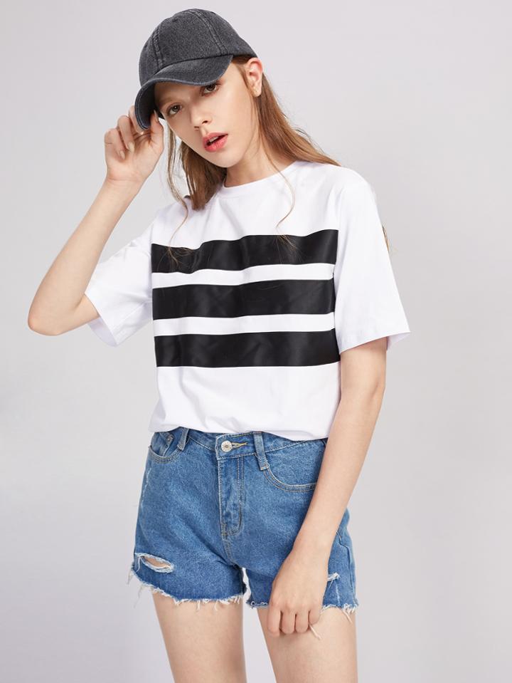 Romwe Contrast Applique Tee