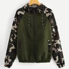 Romwe Plus Contrast Camo Sleeve Drawstring Hooded Jacket