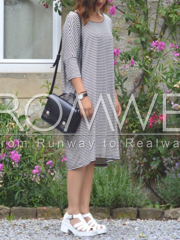 Romwe Black White Round Neck Striped T-shirt Dress