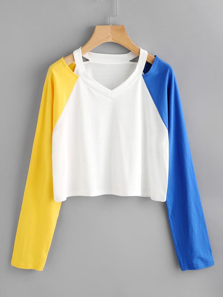 Romwe Contrast Raglan Sleeve Ripped Neck Crop Tee