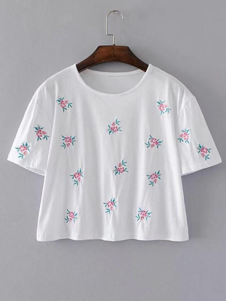 Romwe Flower Embroidery Crop Tee