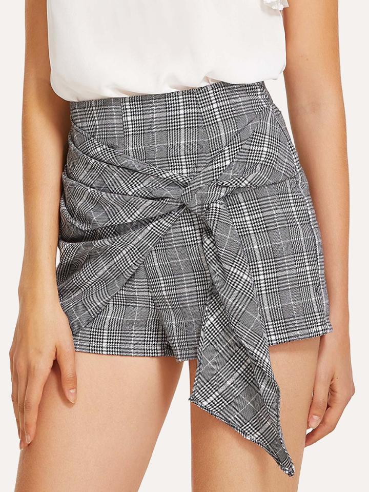 Romwe Knotted Overlap Front Plaid Shorts