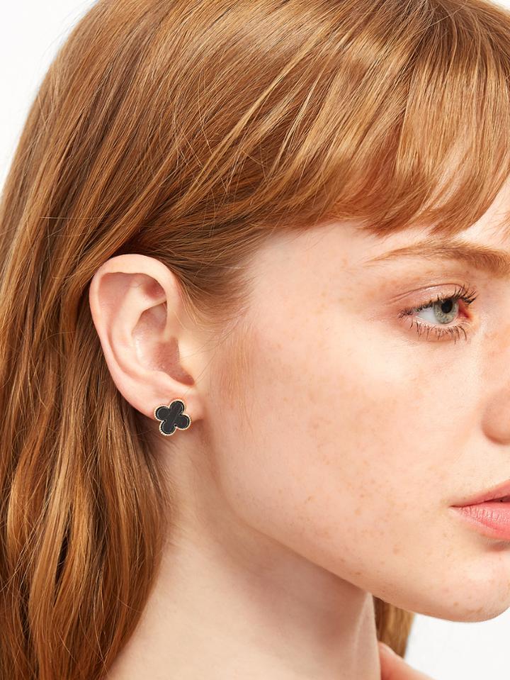 Romwe Black Four Leaf Clover Metal Trim Stud Earrings