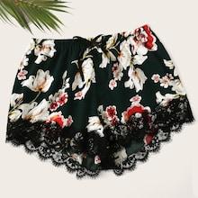 Romwe Plus Floral Print Contrast Lace Shorts