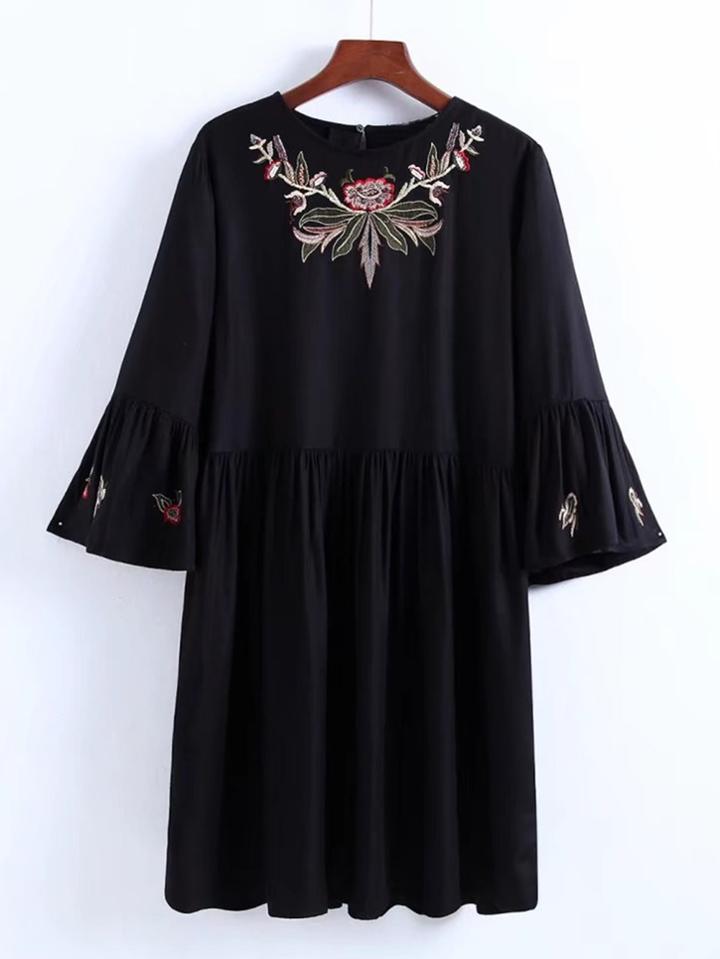 Romwe Bell Sleeve Embroidery Dress