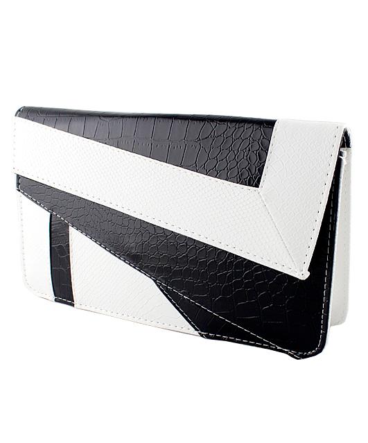 Romwe White Black Crocodile Leather Clutch Bag