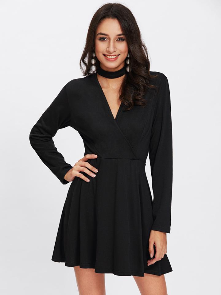 Romwe V Neckline Choker Wrap Dress