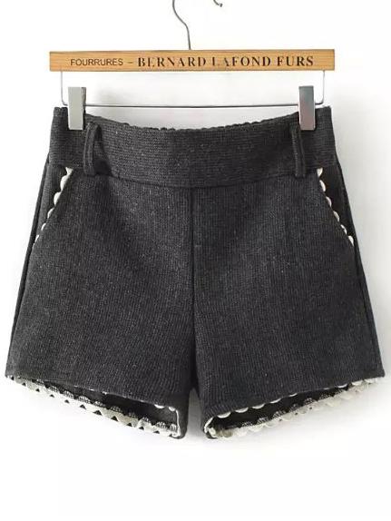 Romwe Elastic Waist Crochet Hem Black Shorts