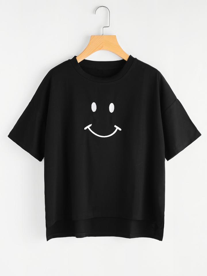 Romwe Smile Print Dip Hem Tee