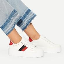 Romwe Rivet Decor Lace-up Low Top Sneakers
