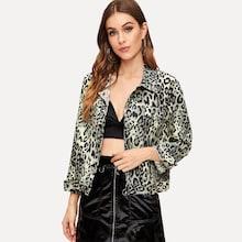 Romwe Flap Pocket Front Leopard Denim Jacket