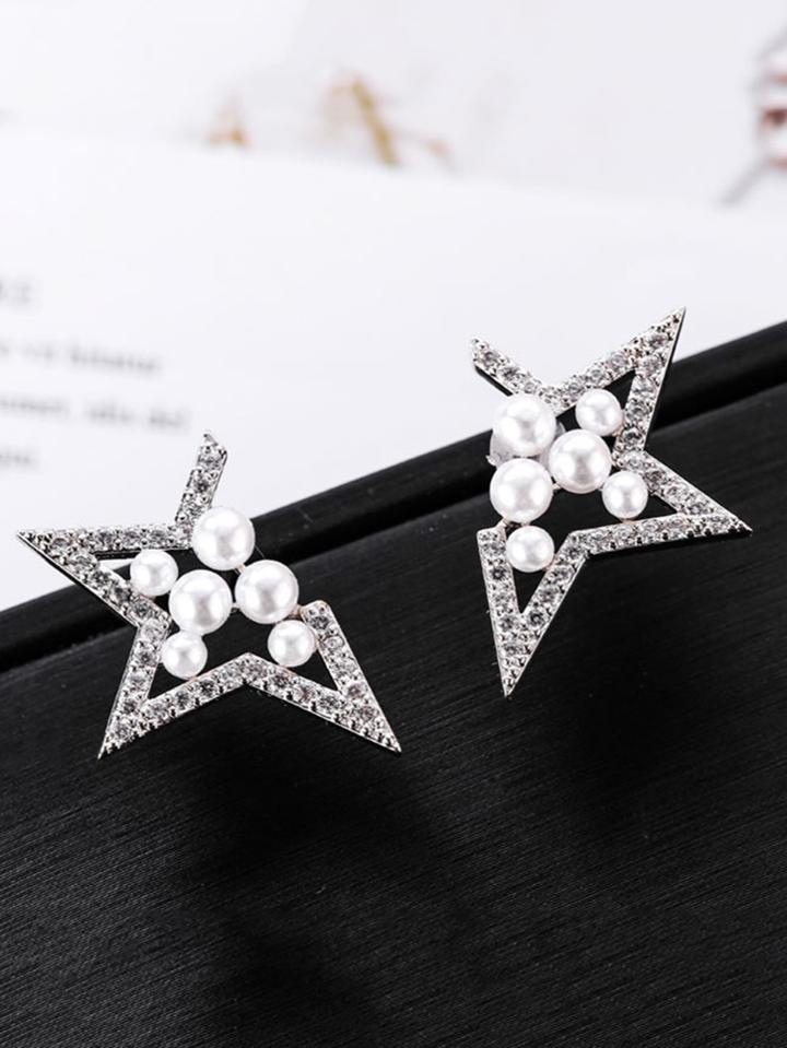 Romwe Faux Pearl Star Shaped Stud Earrings