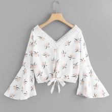 Romwe Lace Panel Knot Hem Floral Top