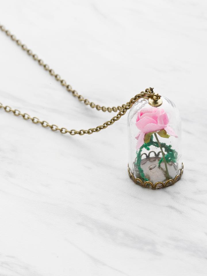 Romwe Flower Pendant Chain Necklace