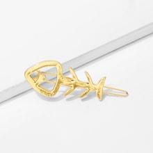 Romwe Metal Fish Hair Clip