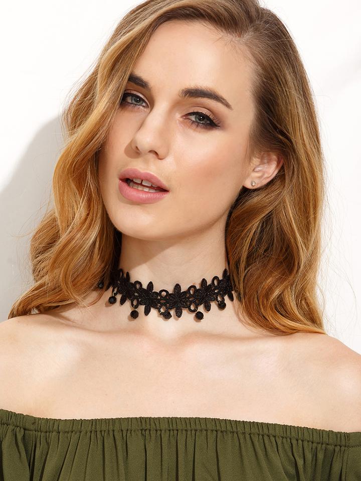 Romwe Black Beaded Lace Choker