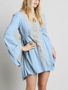 Romwe Square Neck Bell Sleeve Open Back Contrast Lace Dress
