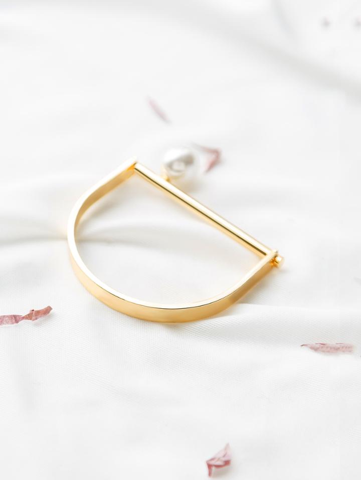 Romwe Gold Bangle Bracelet With Pearl