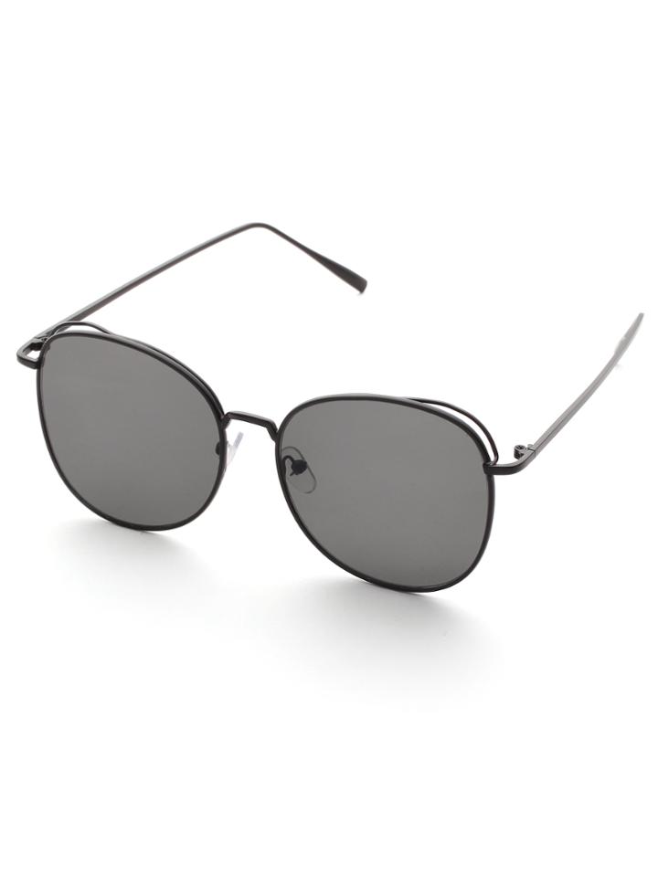 Romwe Black Frame Flat Lens Sunglasses