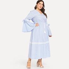 Romwe Plus Contrast Lace V Neck Dress