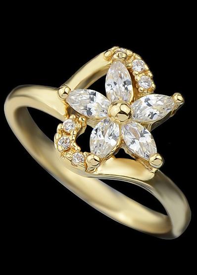 Romwe Gold Diamond Flower Ring