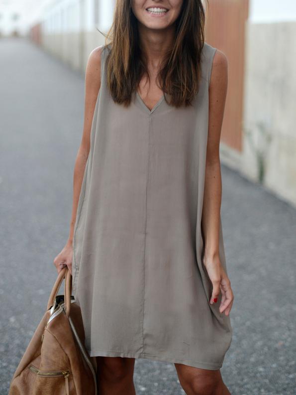 Romwe Coffee V Neck Sleeveless Loose Dress