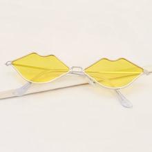 Romwe Mouth Design Tinted Lens Sunglasses