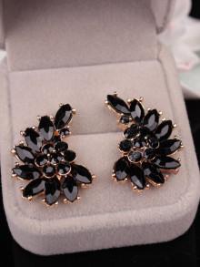 Romwe Wing Shape Clip On Earrings