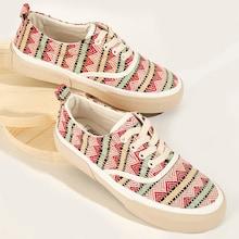 Romwe Chevron Detail Lace-up Front Sneakers
