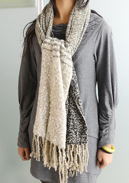 Romwe Tassel Color Block Scarf-black