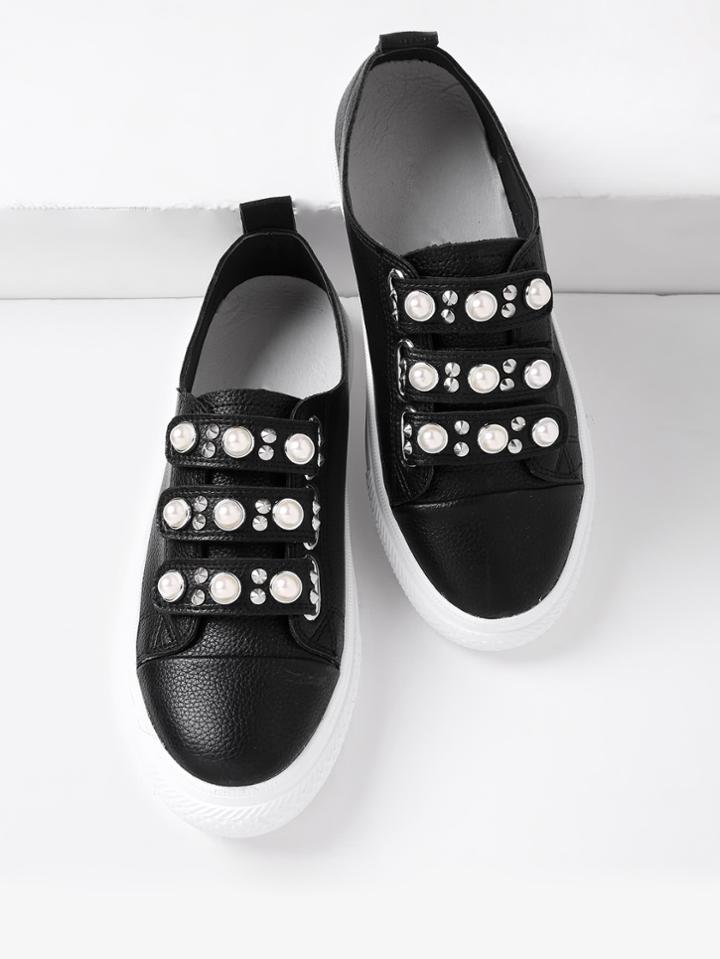 Romwe Faux Pearl & Studded Detail Pu Shoes