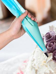 Romwe Frosting Nozzles & Piping Bag 16pcs