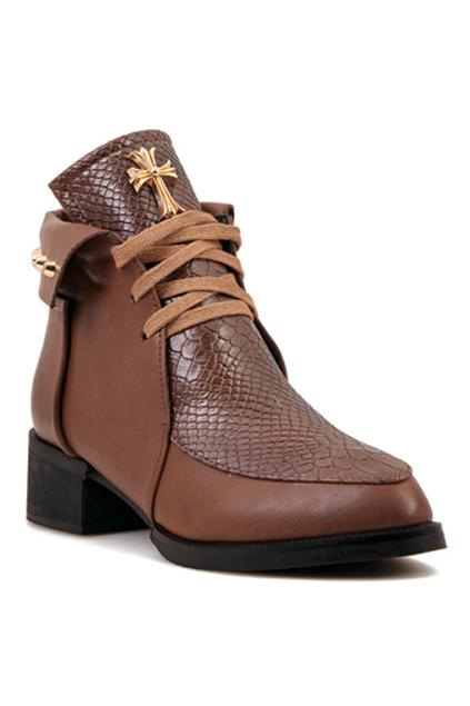 Romwe Cross Embellished Crocodile Pu Boots