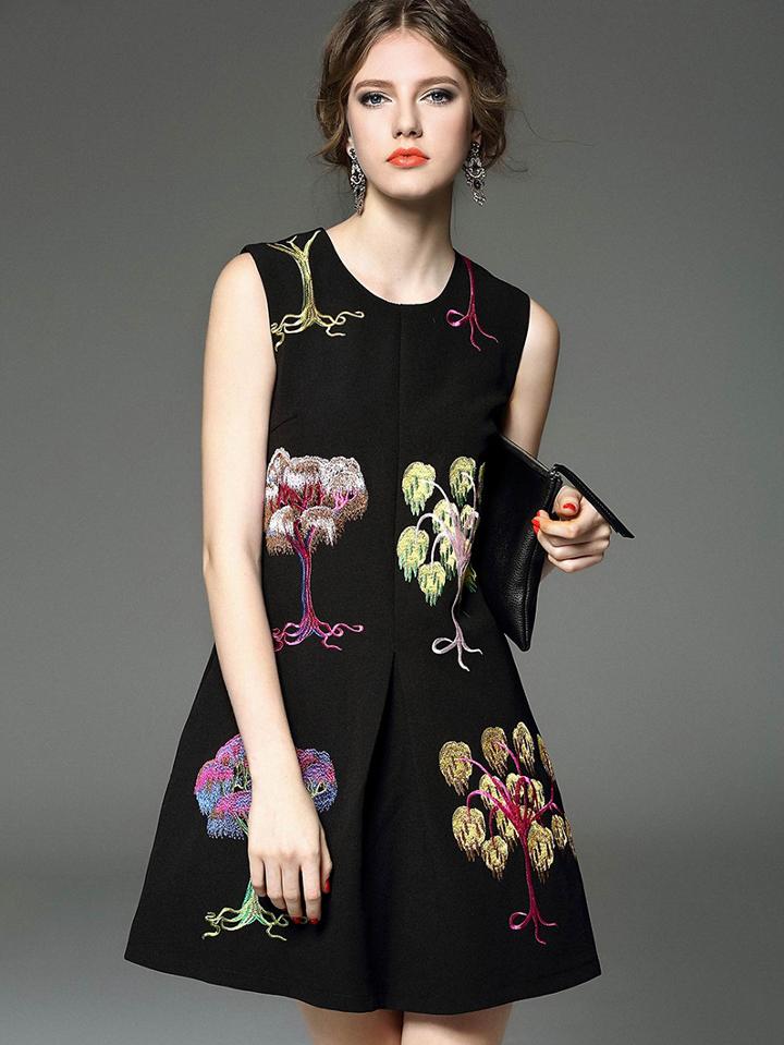 Romwe Black Round Neck Sleeveless Embroidered Pockets Dress