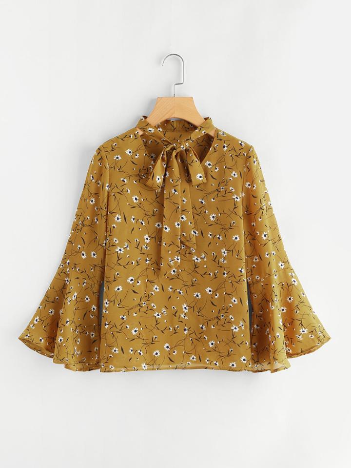 Romwe Fluted Sleeve Cut Out Neck Floral Print Top