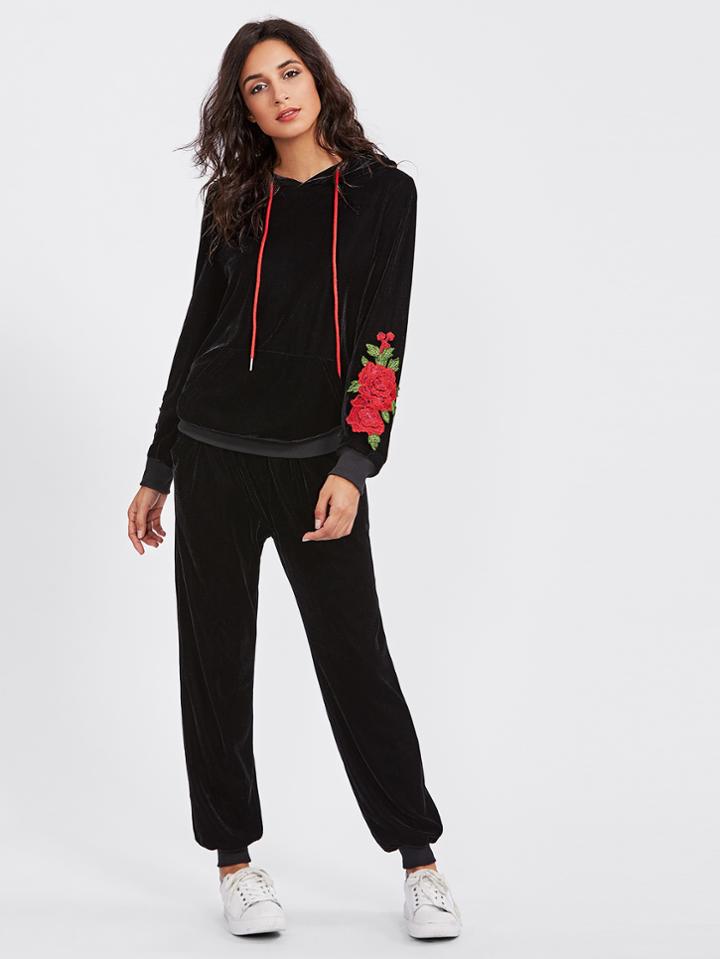 Romwe 3d Flower Patch Velvet Hoodie & Sweatpants Set