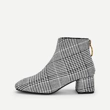Romwe Plaid Pattern Ring Decor Boots
