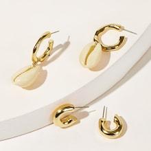 Romwe Shell Decor Cut Hoop Earrings 2pairs