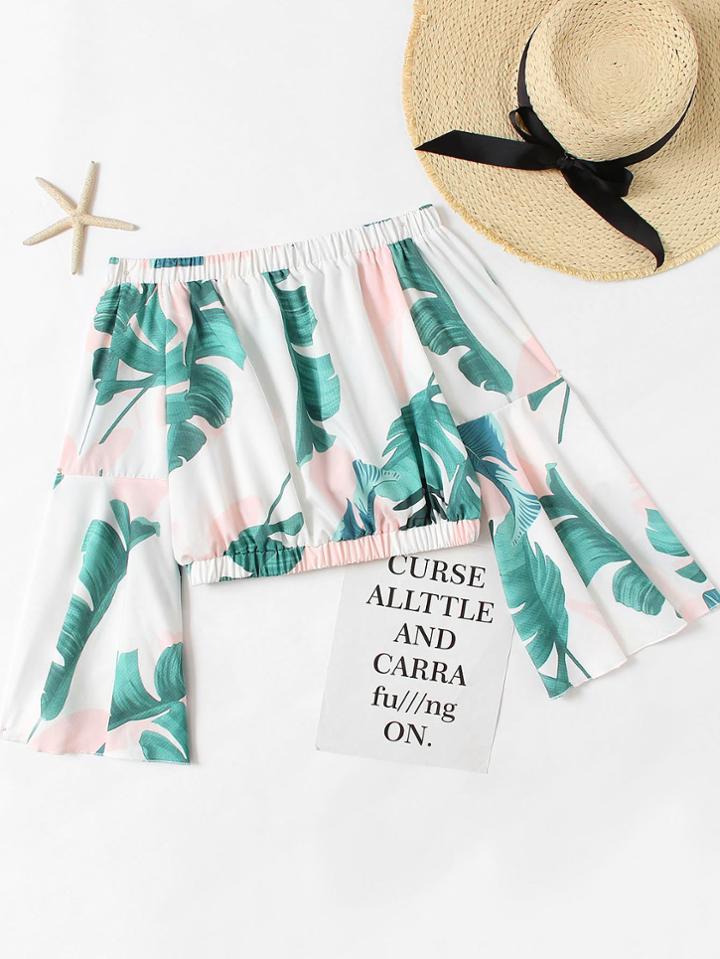 Romwe Bardot Leaf Print Trumpet Sleeve Crop Top