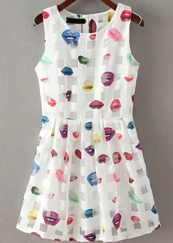 Romwe Sleeveless Lips Print Pleated Dress