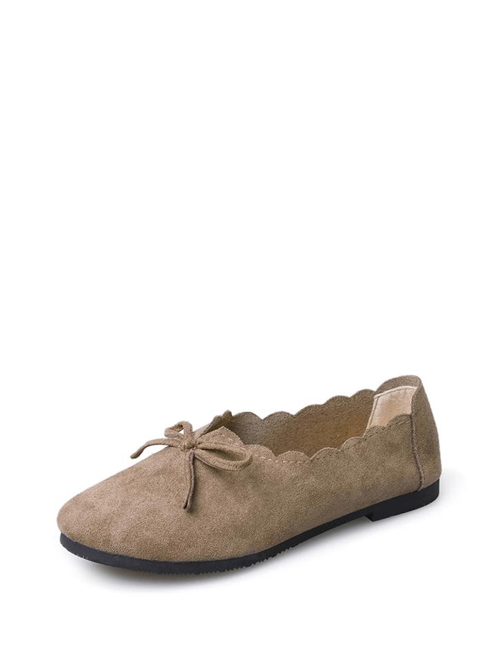 Romwe Scallop Edge Suede Flats