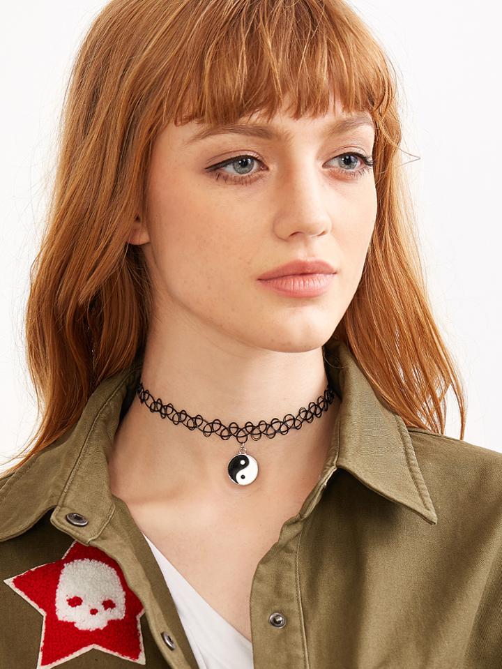 Romwe Tai Chi Design Pendant Elastic Choker Necklace